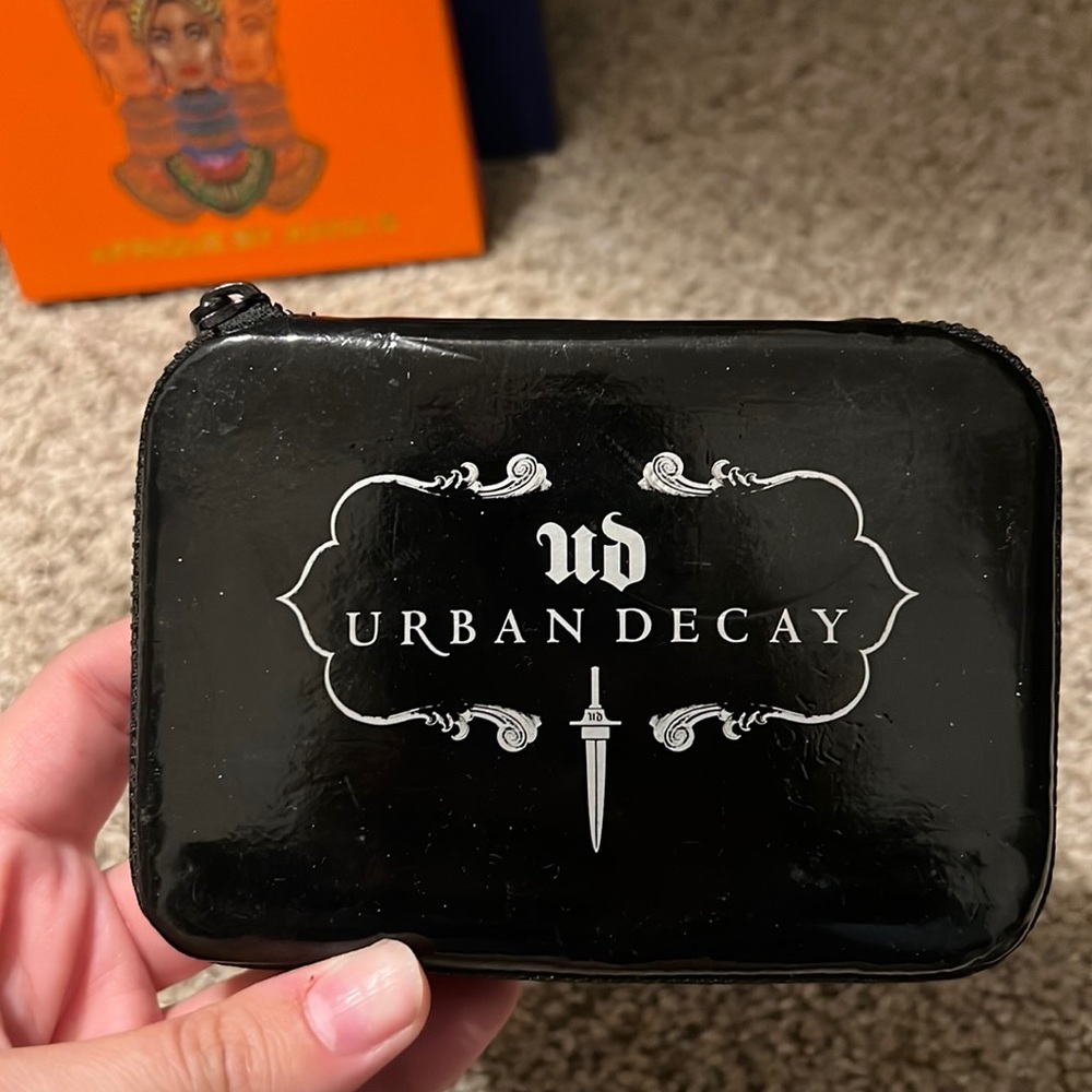 Urban Decay The Dangerous Palette